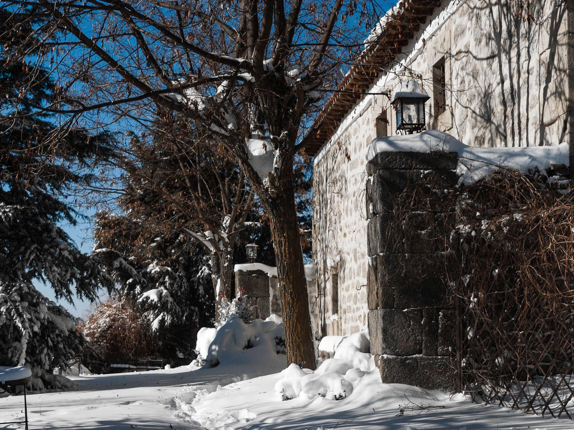 Posada Real La Casa De Arriba Navarredonda de Gredos Kültér fotó